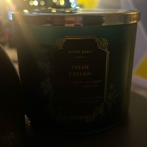 White barn candle